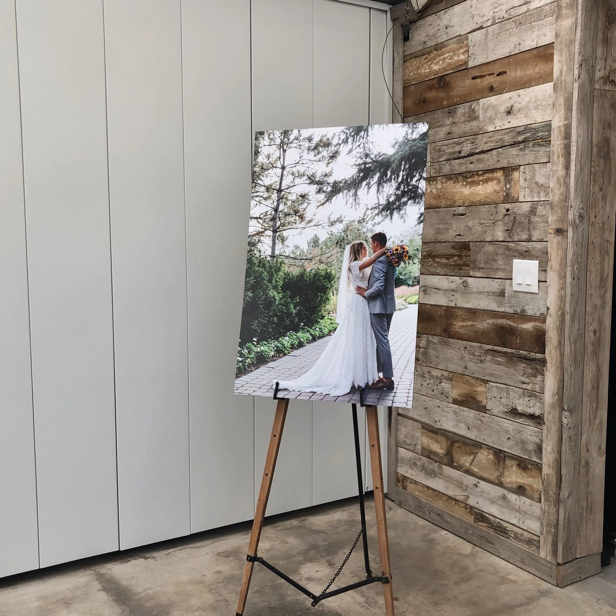 Custom Wedding Photo Entrance